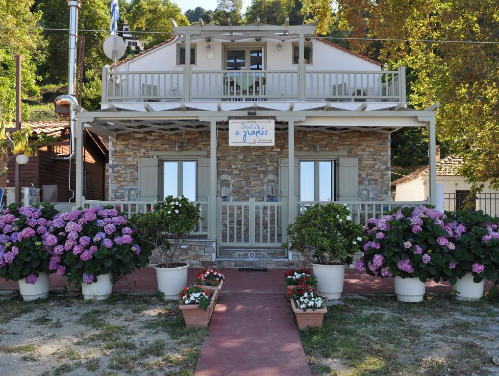 Studios Yalos Khorevtón Ngoại thất bức ảnh